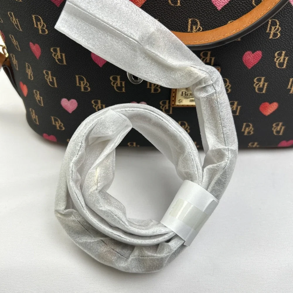 Dooney & Bourke nwt dooney